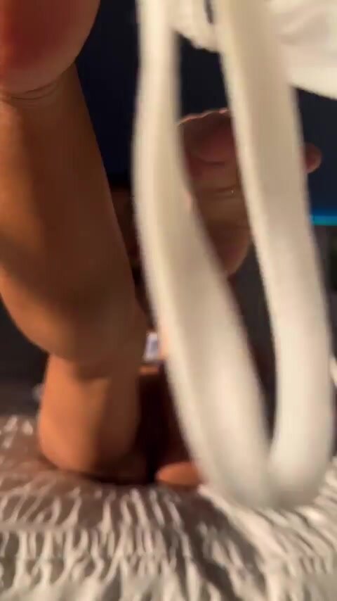 I wish your face on my kitty and my toes pushing it harders