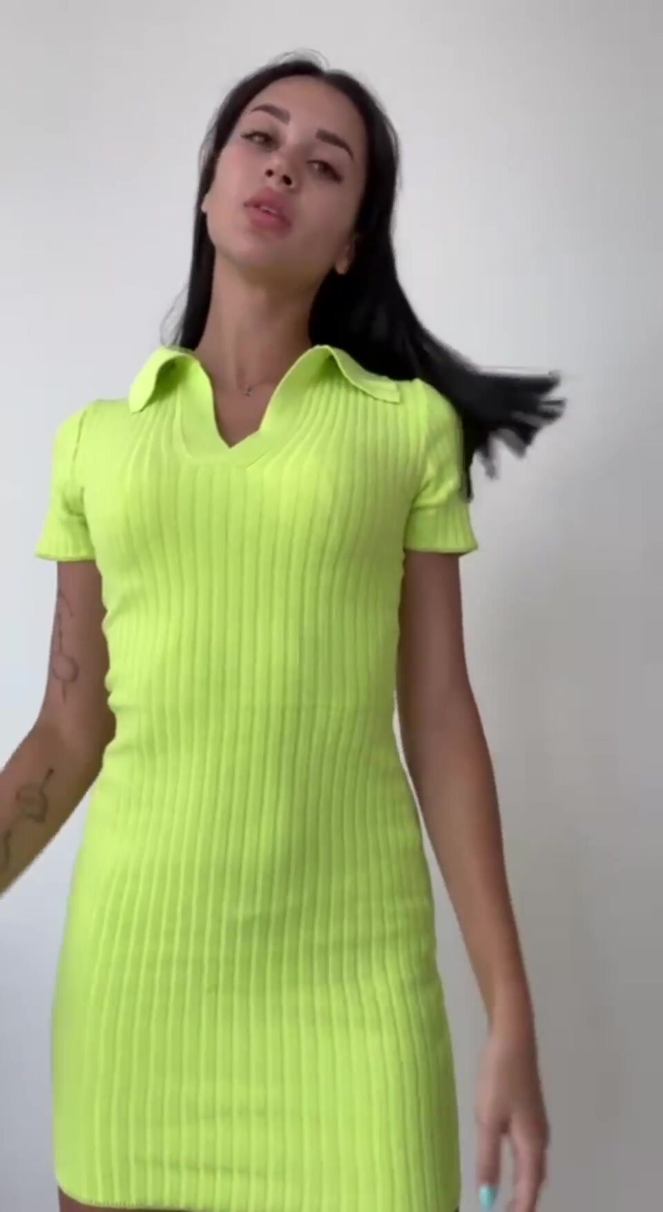 Just want to show you my new lingerie and my juicy little boobs