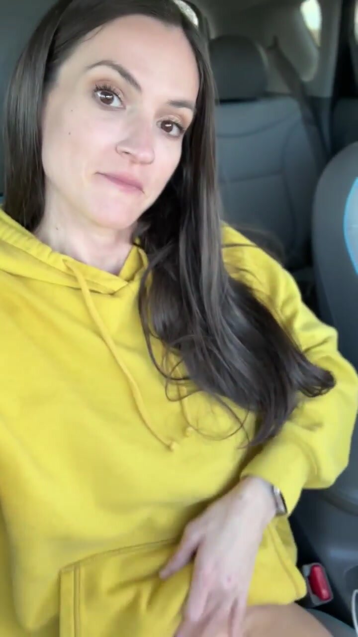 Flashing my tits for you from the car to ring in a new MILF Monday.