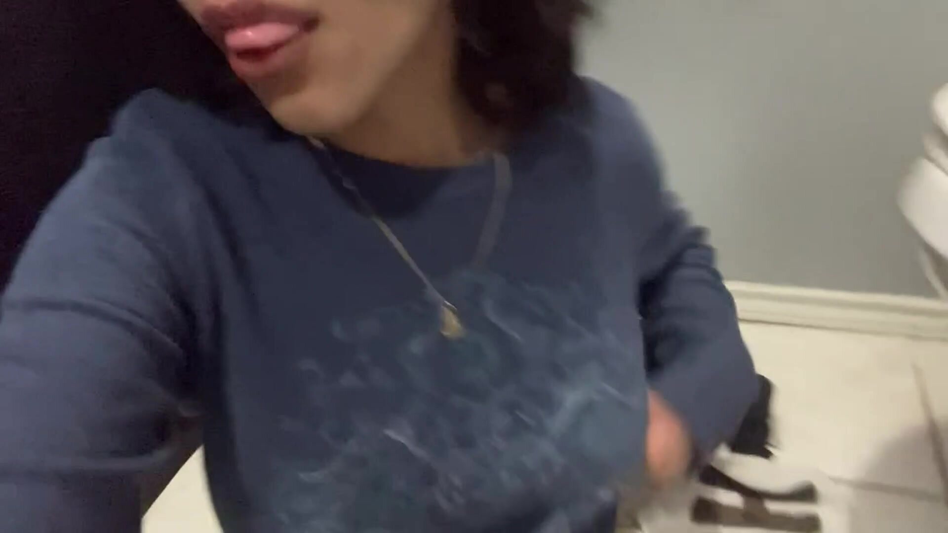 Hi! I am mexican, 18 and ready to breed!