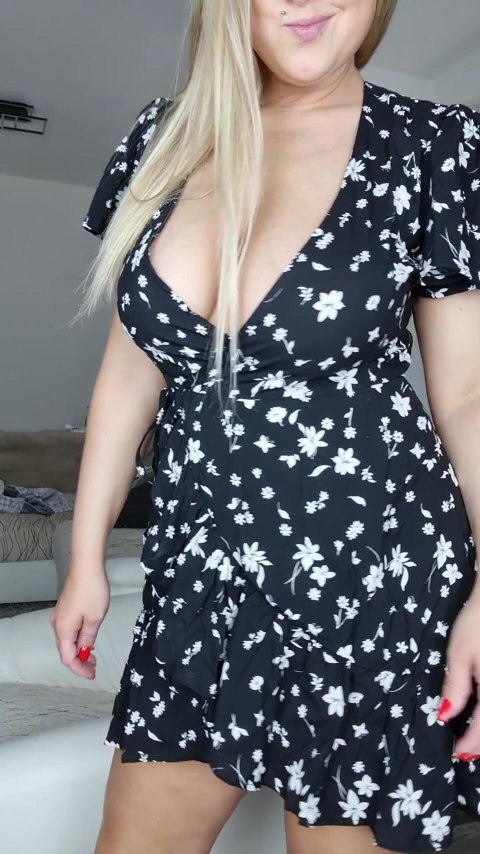 Want to experience a real thick goddess ?