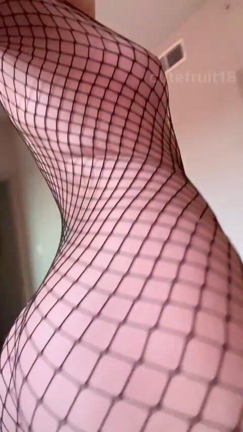 i feel so fuckable in this fishnet bodysuit