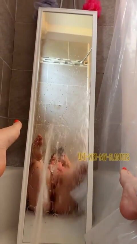 I was put in charge of washing the mirror. Like my method?