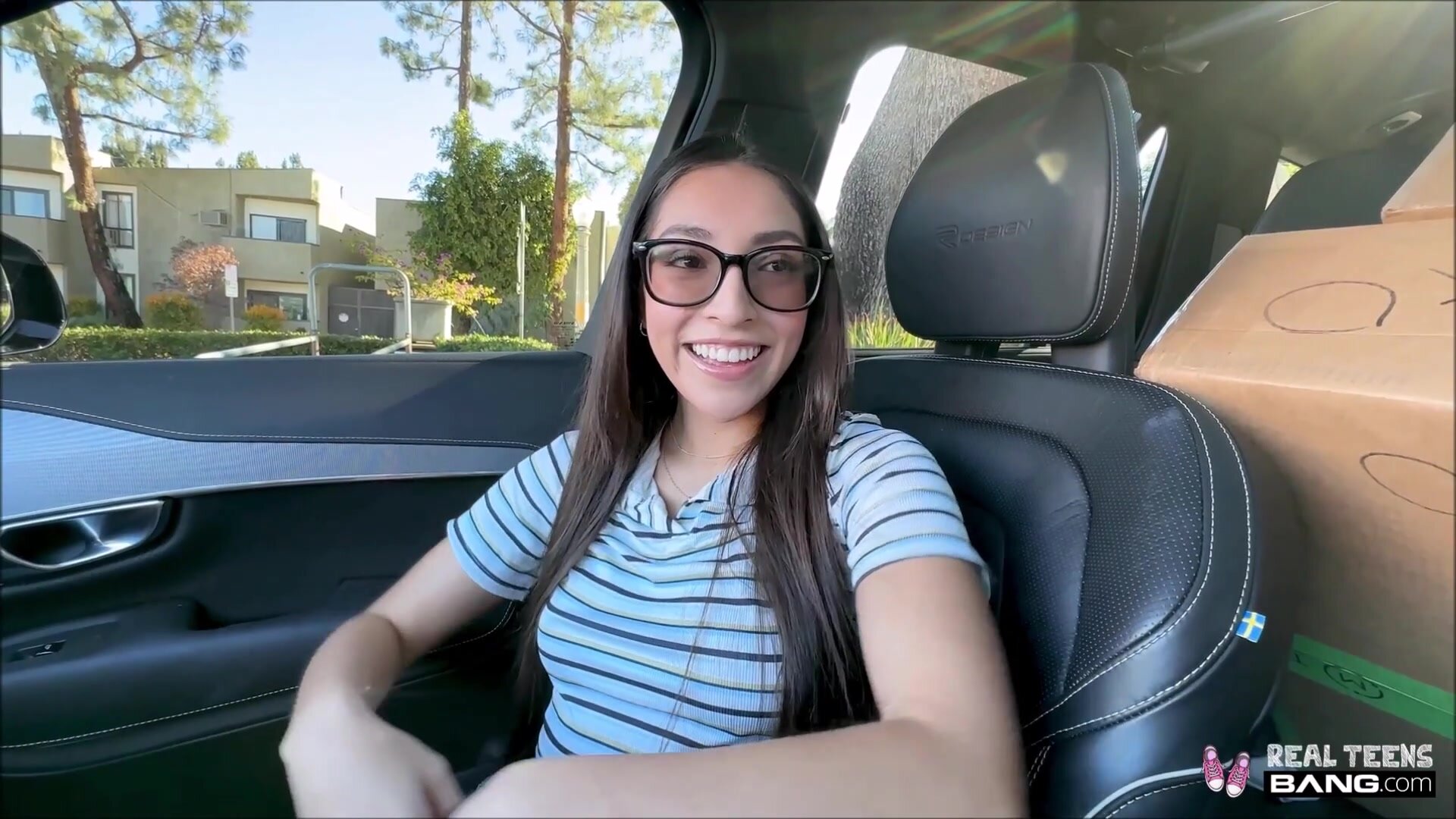 Sucks Dick Out In Public Before Fucking In Hotel Room