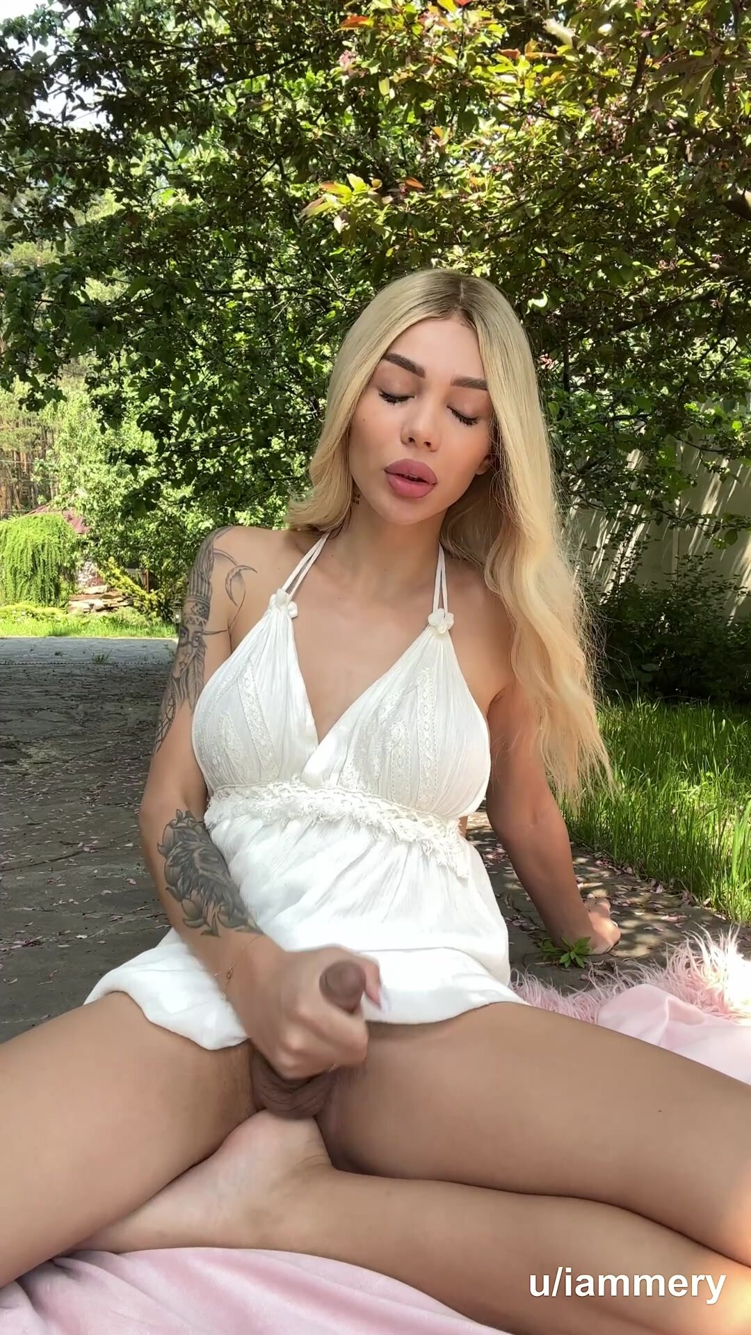 Can i be your secret lover ~ ?