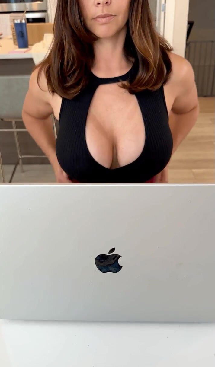 Working MILF drop