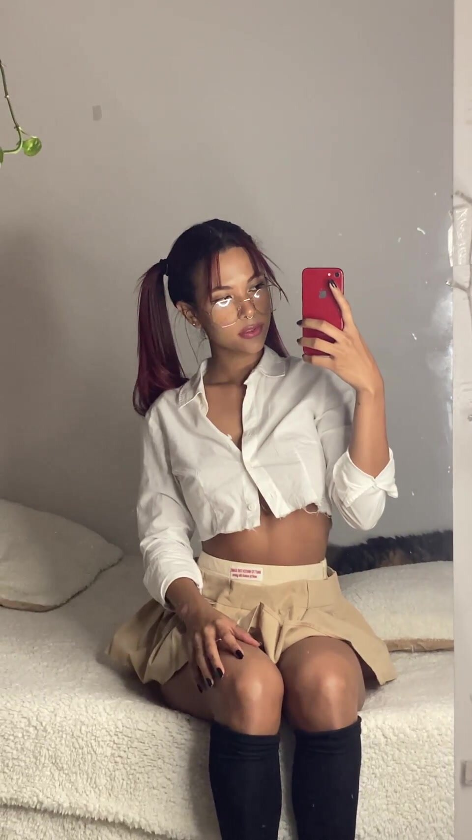 Say Hi if you wanna bang my brown pussy or tight ass