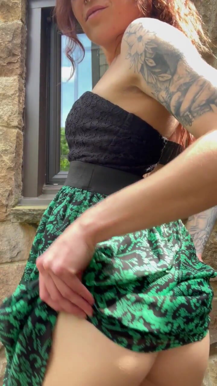 If you like cute little alt butts