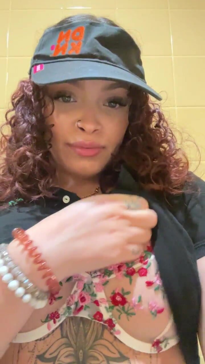 Latinas get freaky in public!