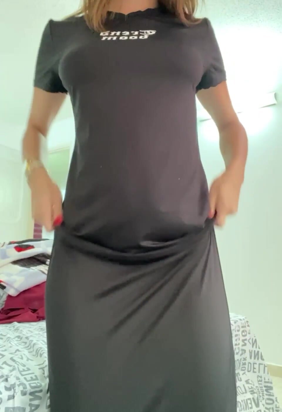 Horny college girl's first titty drop, rate it from 1-10 ;)