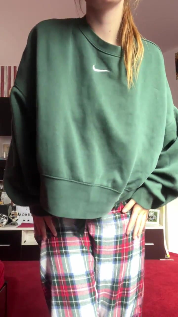 has an 18yo redhead ever made you cum?