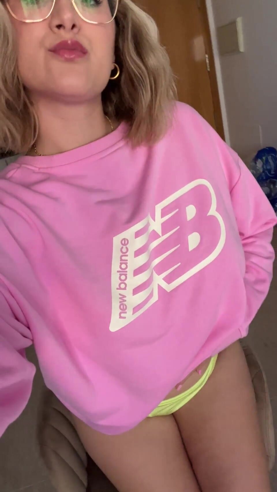 Would any married guys like to give me a cream pie?