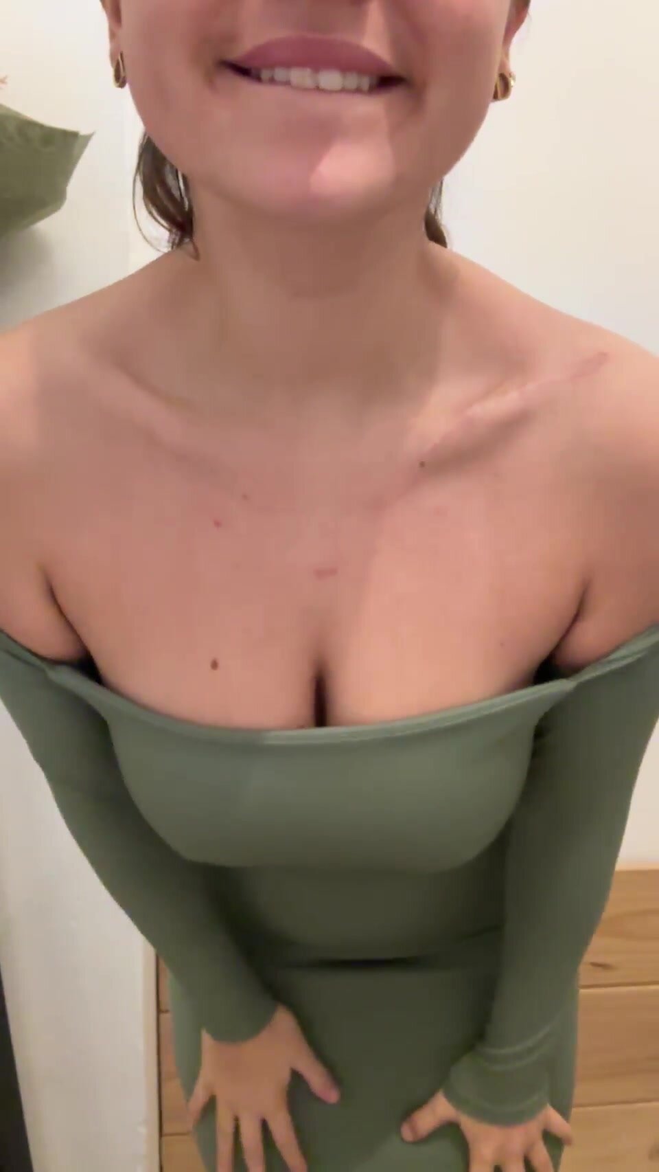 Nice formal dress, right? It's just that I don't wear anything inside