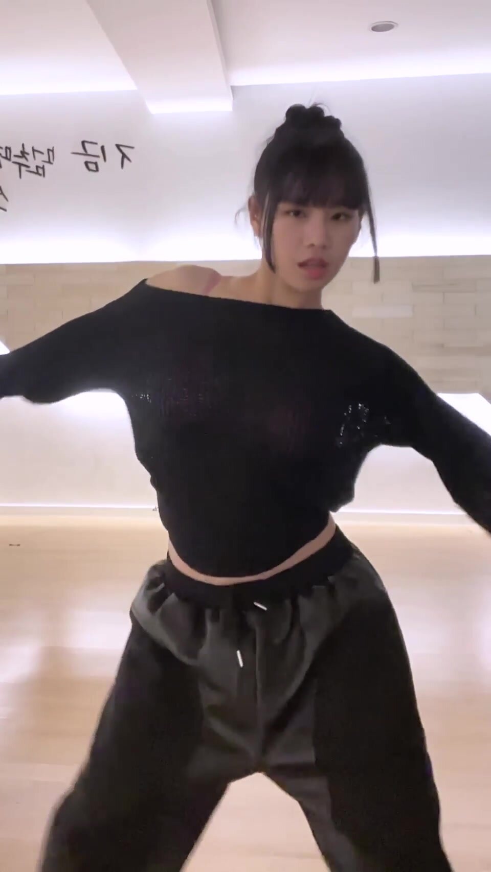 KISS OF LIFE - Natty