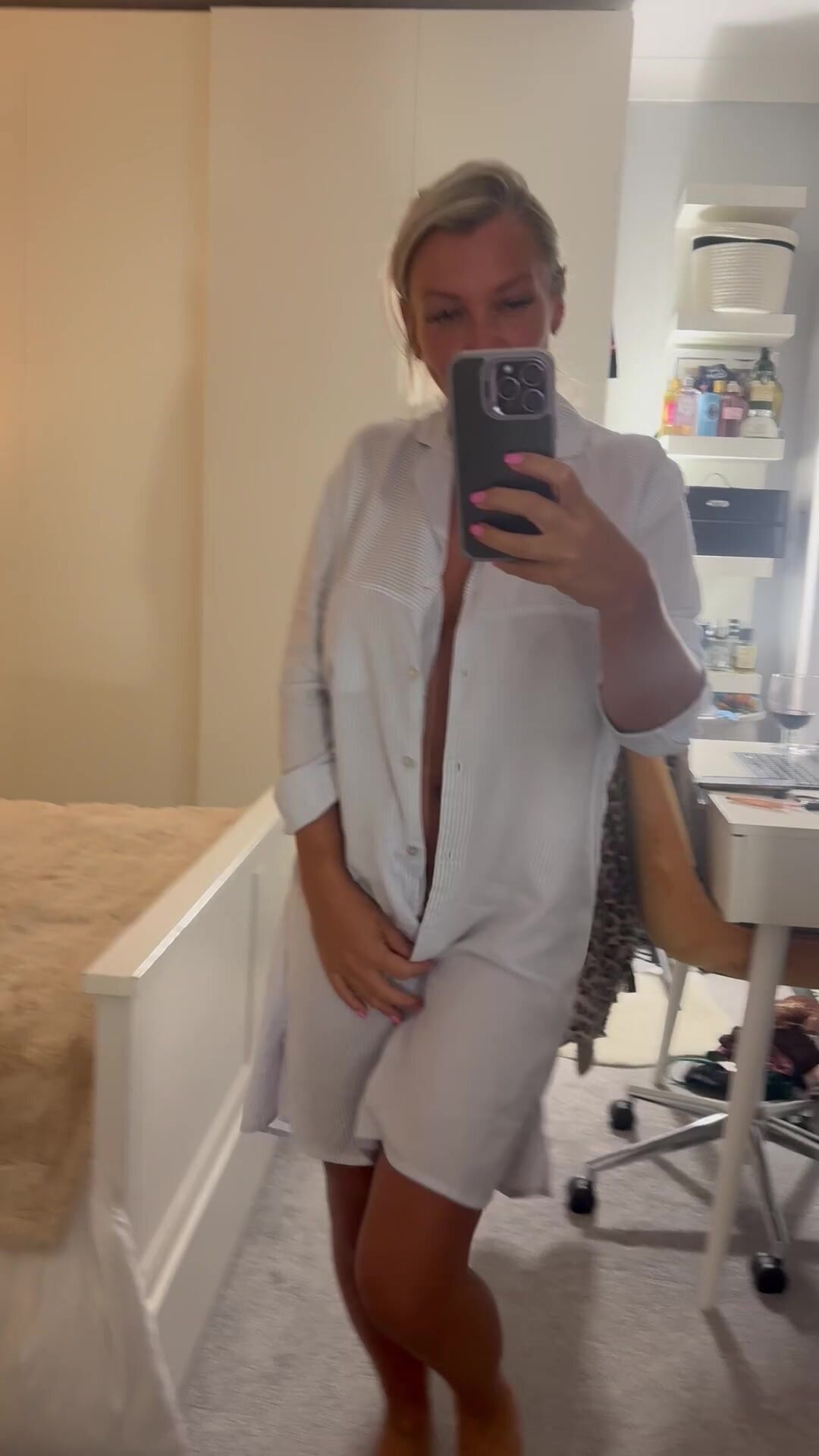 Mommy wants your nut deep inside my fat slit