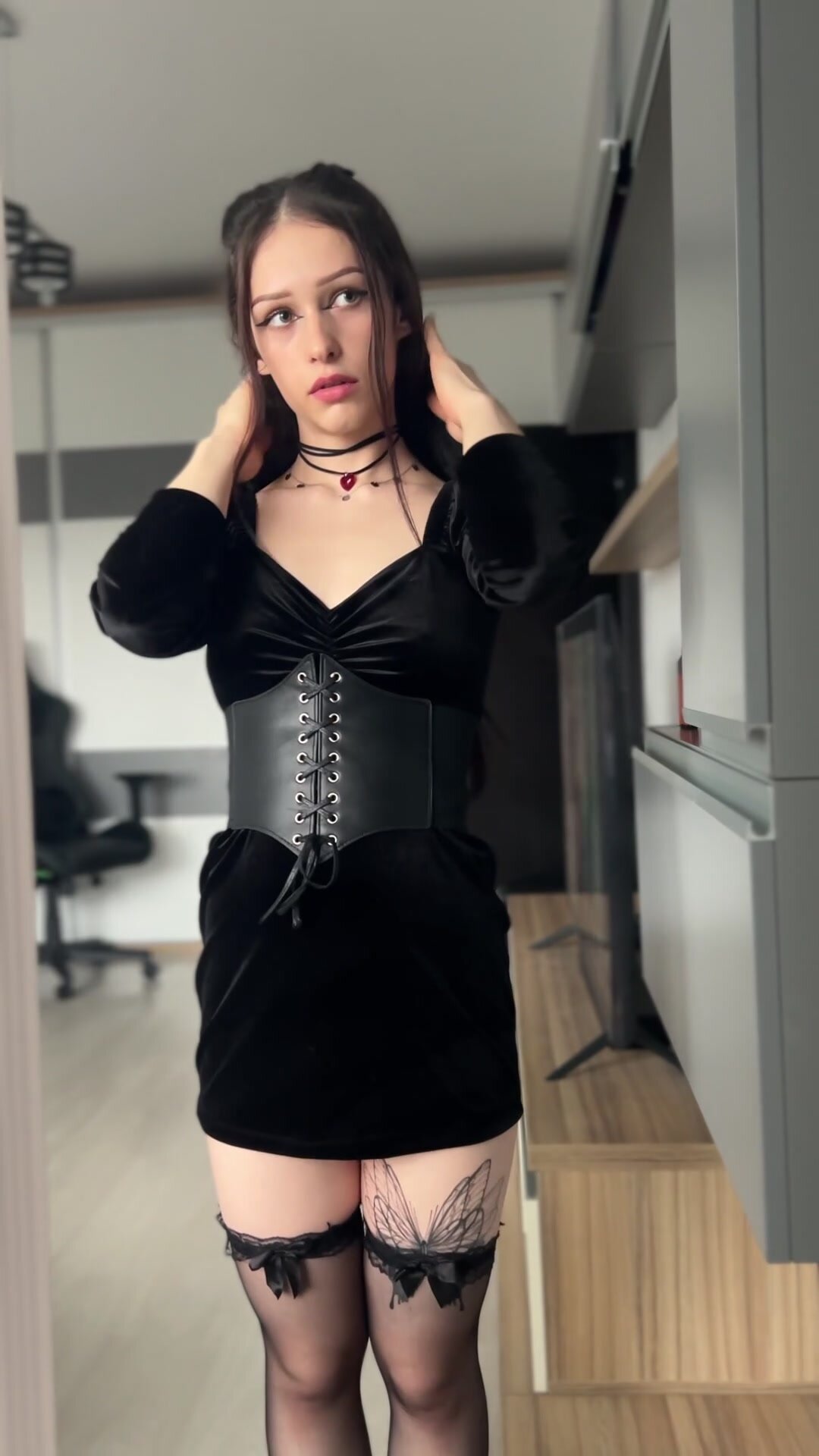 Goth, tiny and cute <3