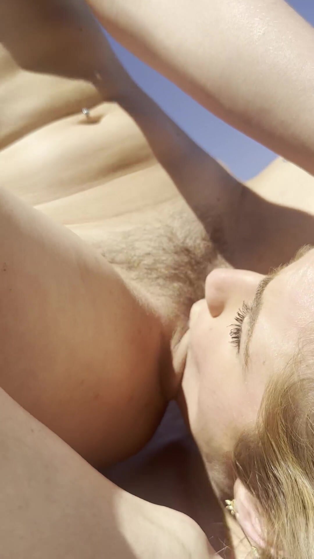 til she cums on my lips