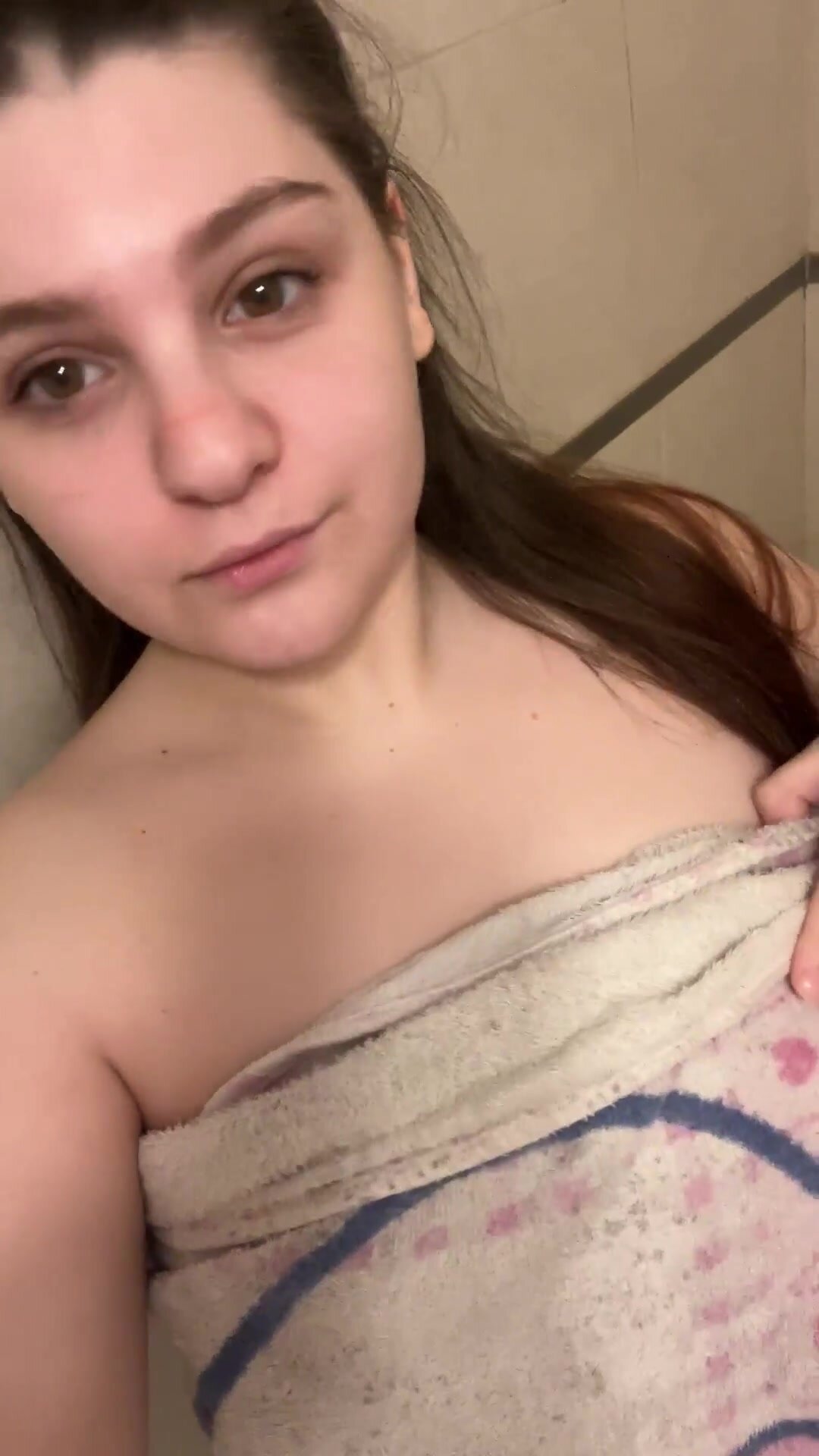 Flashing my H size titties