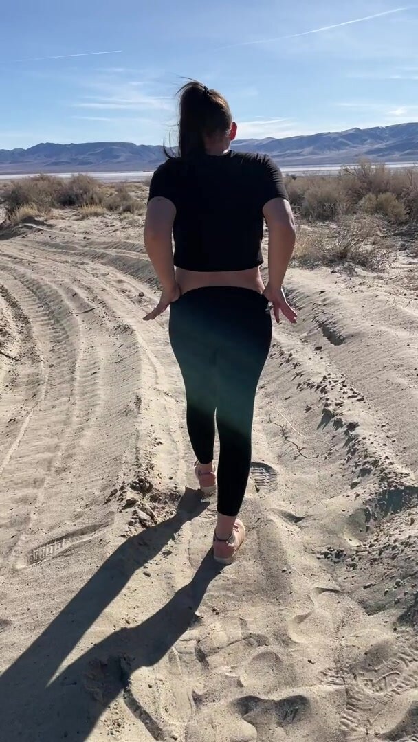 Waiting for the rest of the group to get here, so I cooled off