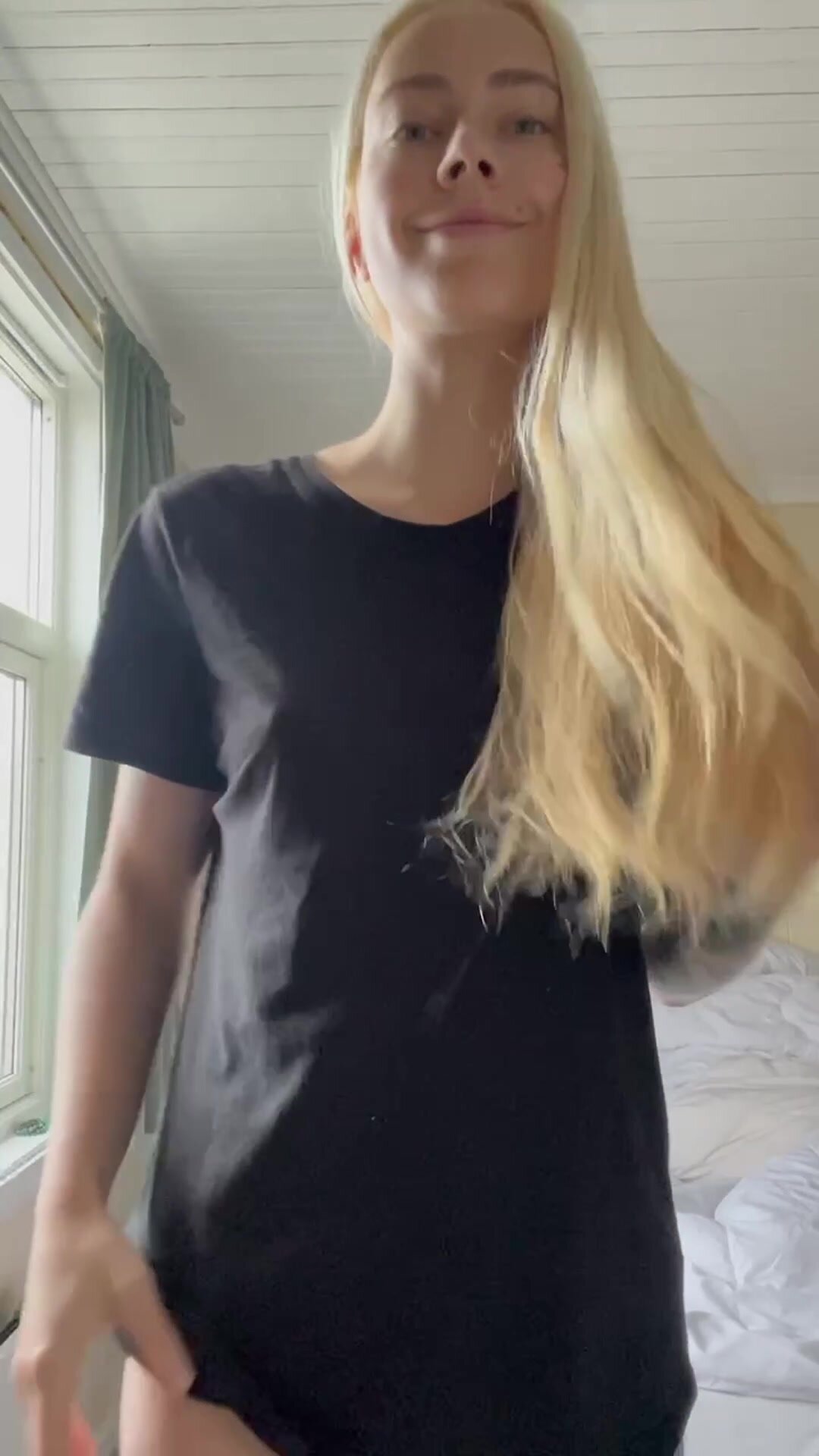 Would you call a skinny girl like me sexy