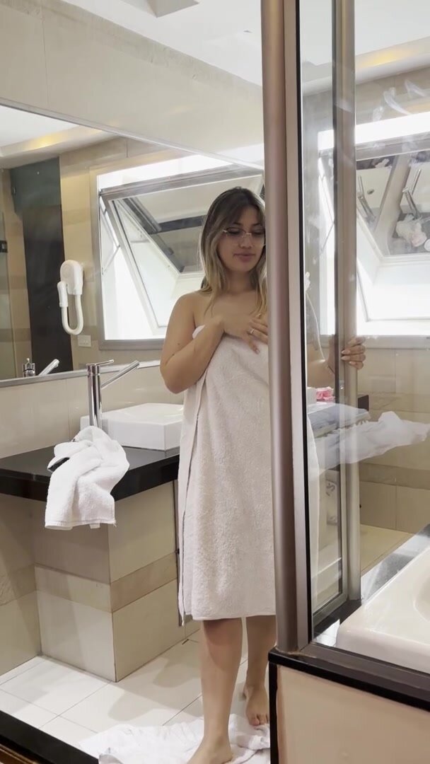 I want to convince you that Latinas bodies are the best.