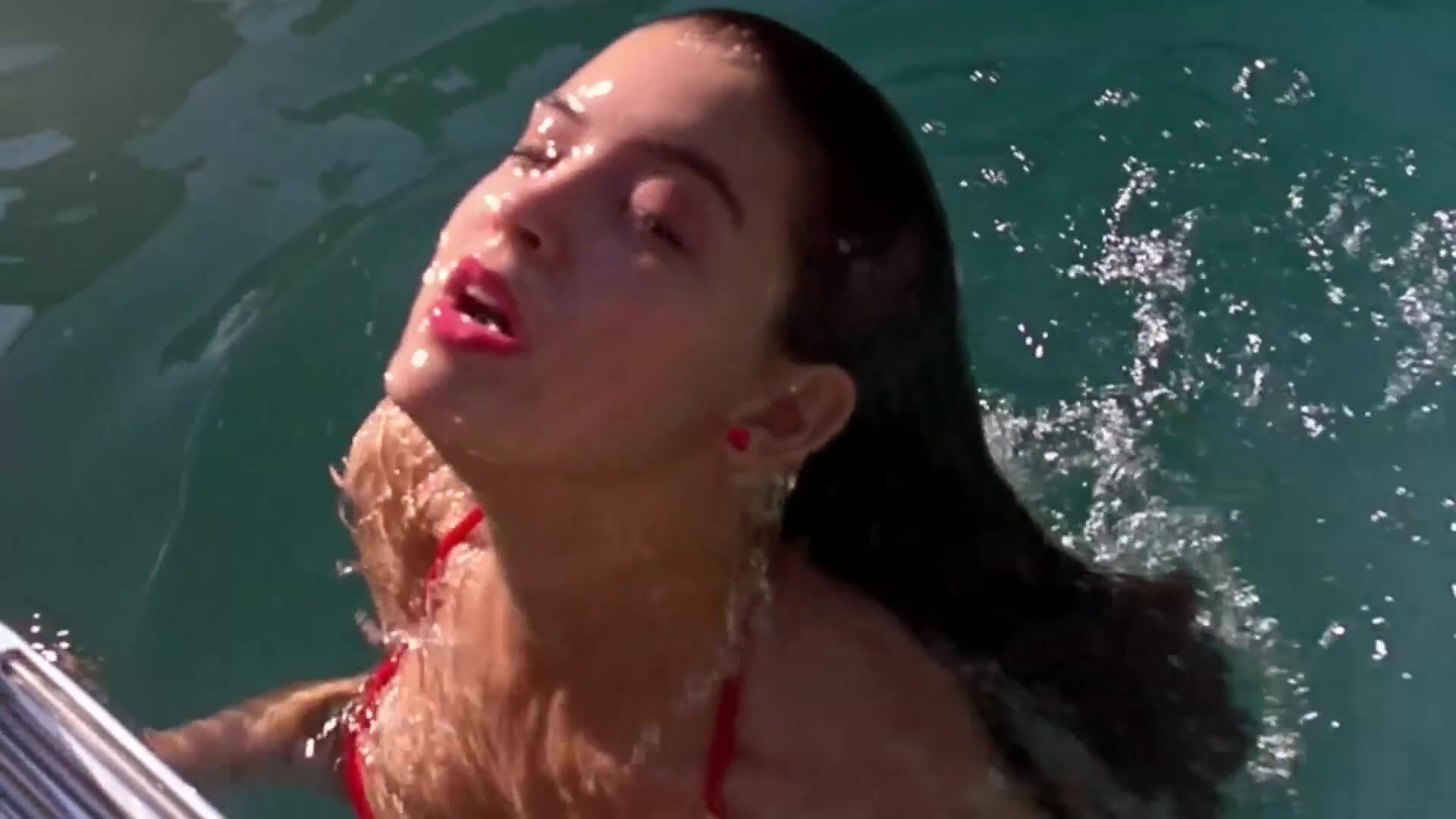 Phoebe Cates iconic tits plot - Fast Times at Ridgemont High, 1982