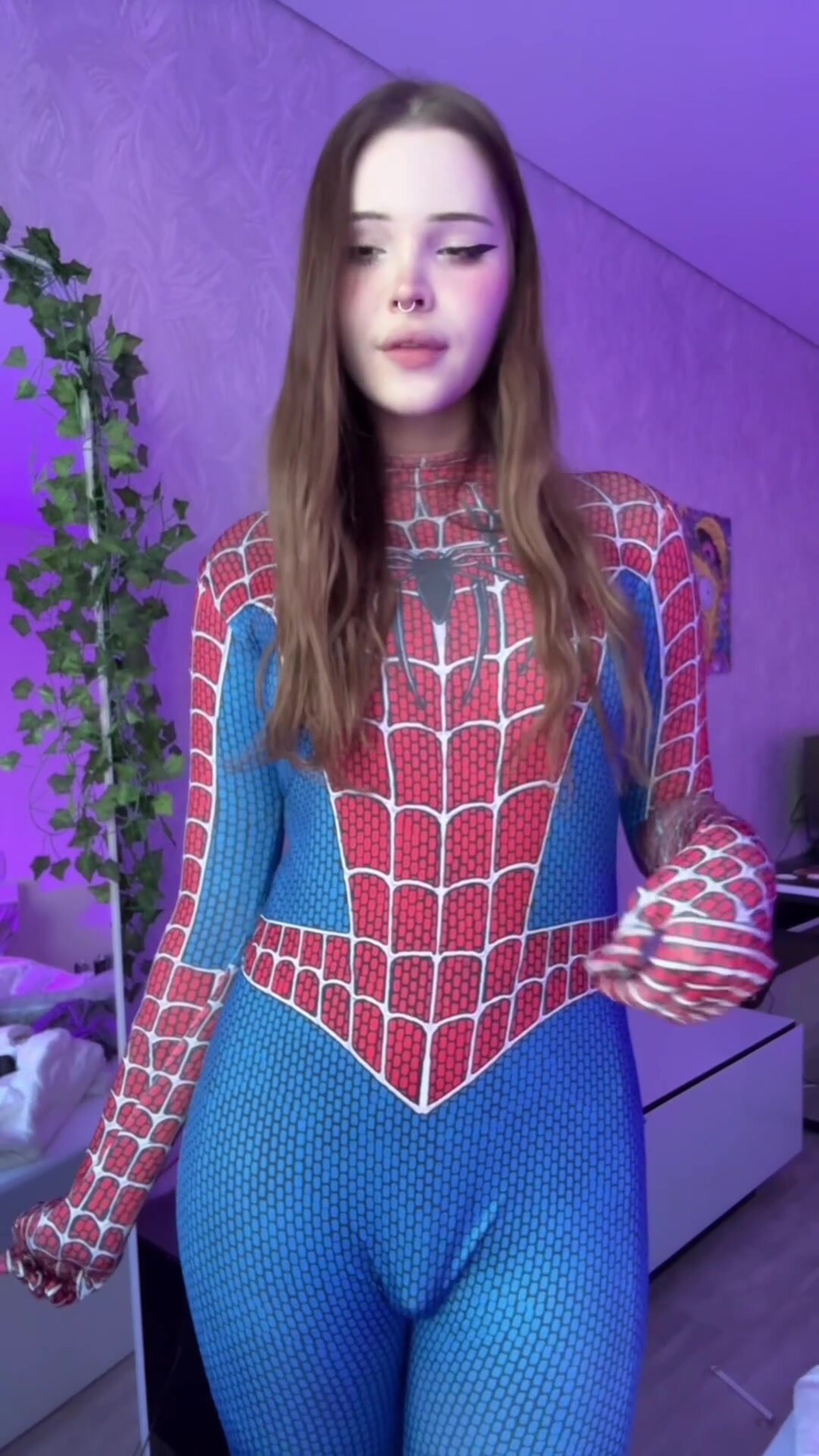 Feeling cute, might tease you all night