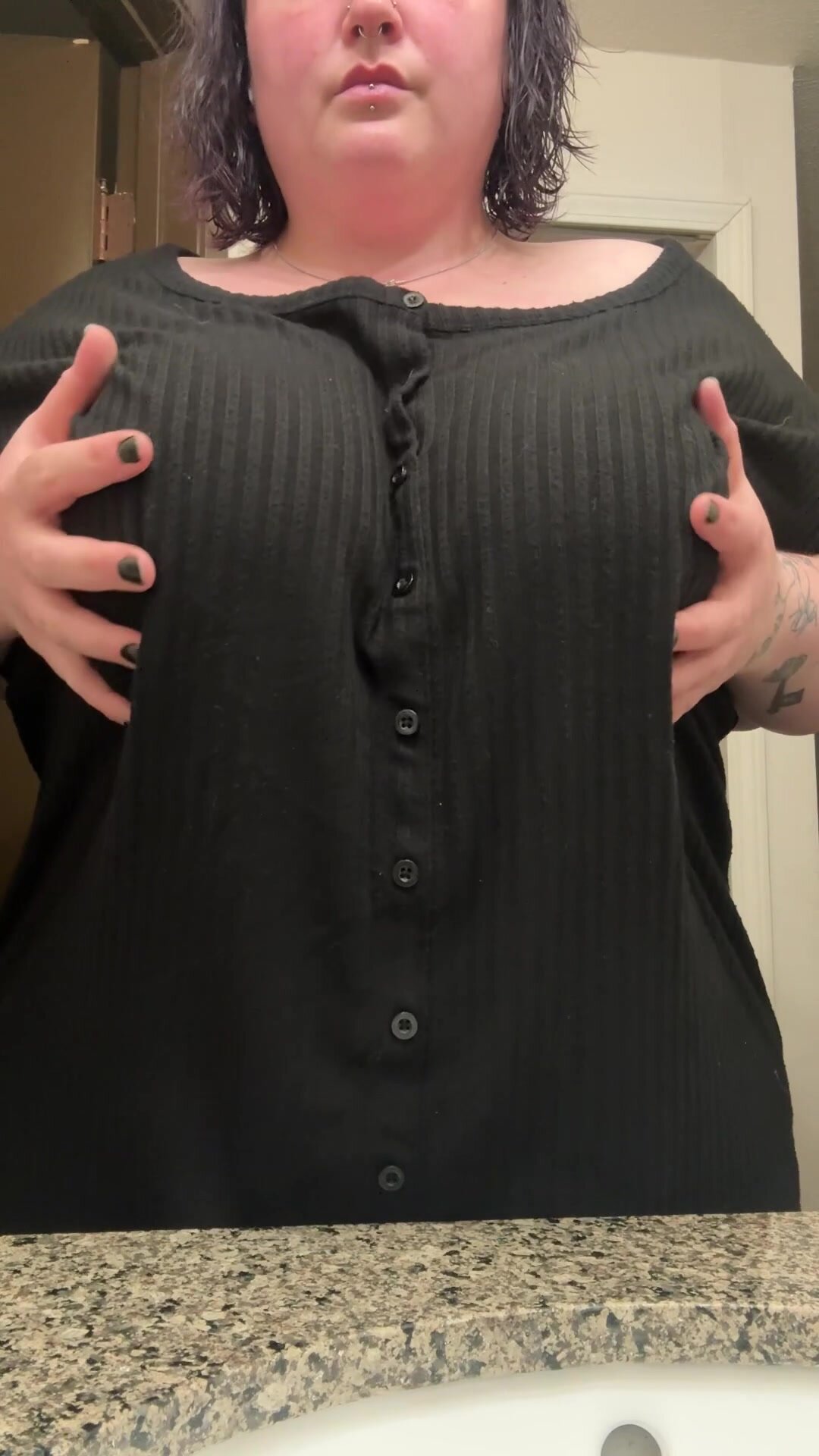 something about being in a hotel makes me extra slutty