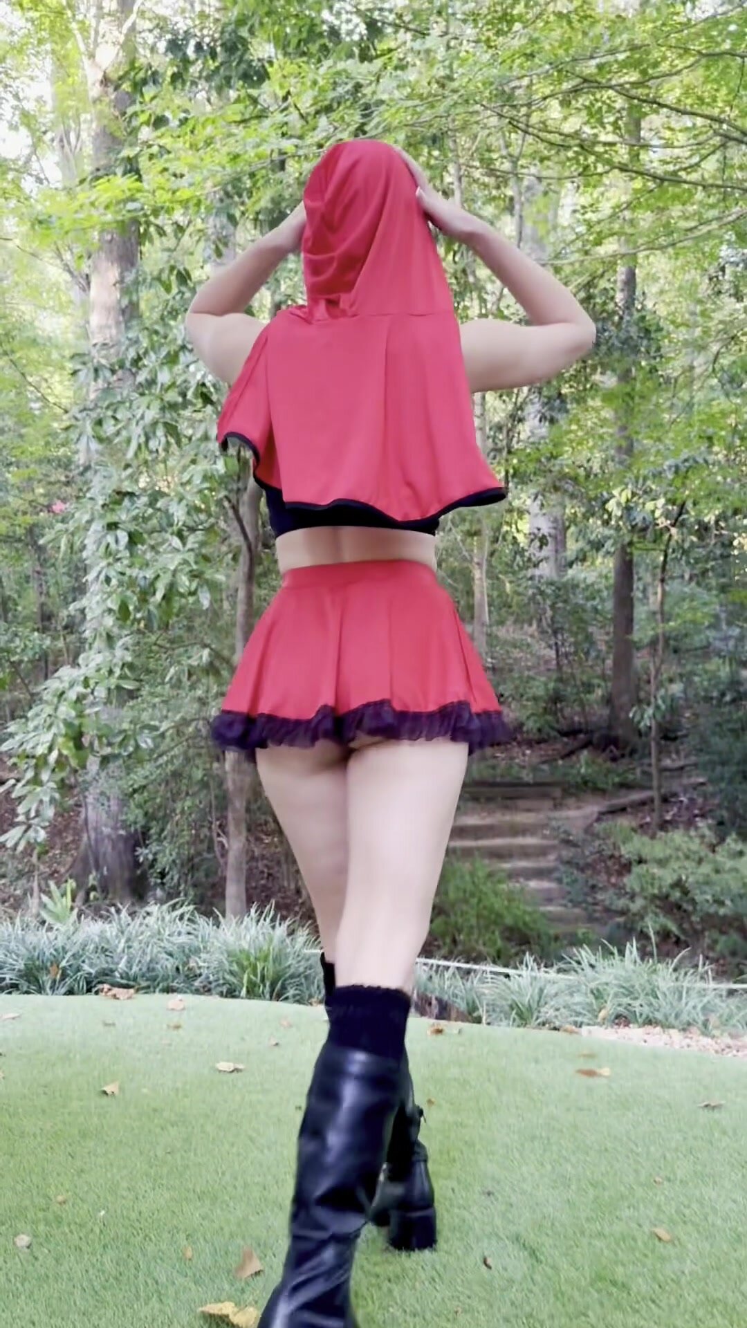 I'm doing Halloween themed pees all month!