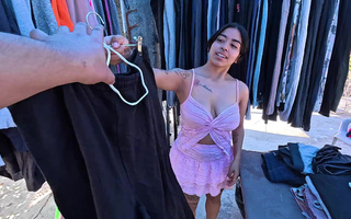 Met this trader at the market and I'm cumming big ropes on her body