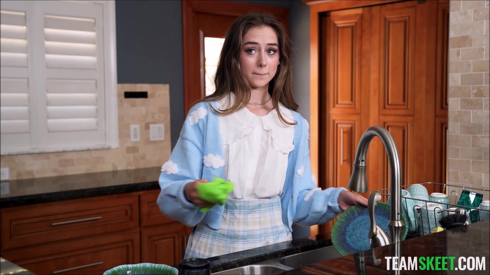 Skinny new wife knows how to take that cock