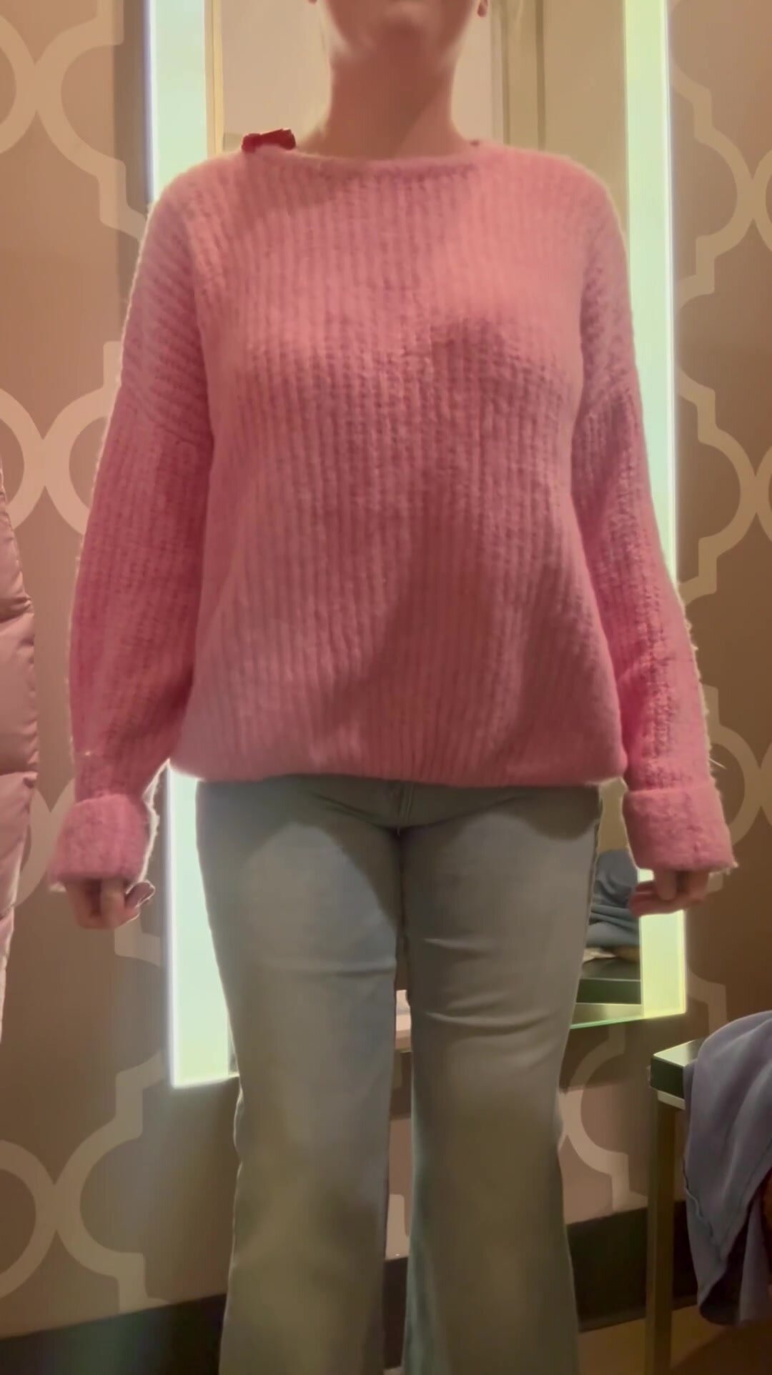 POV: trans girl in the changing room