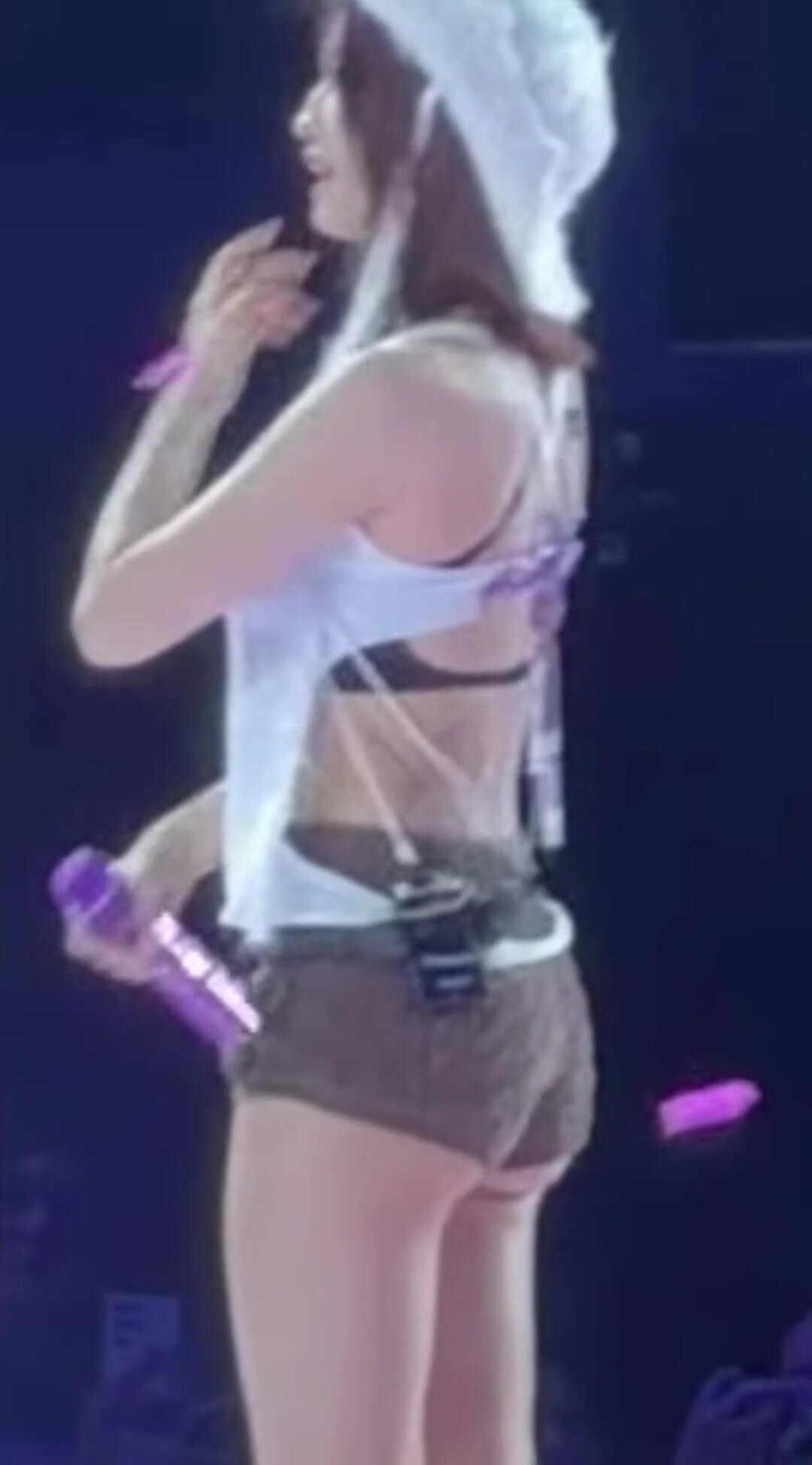 TWICE - Momo