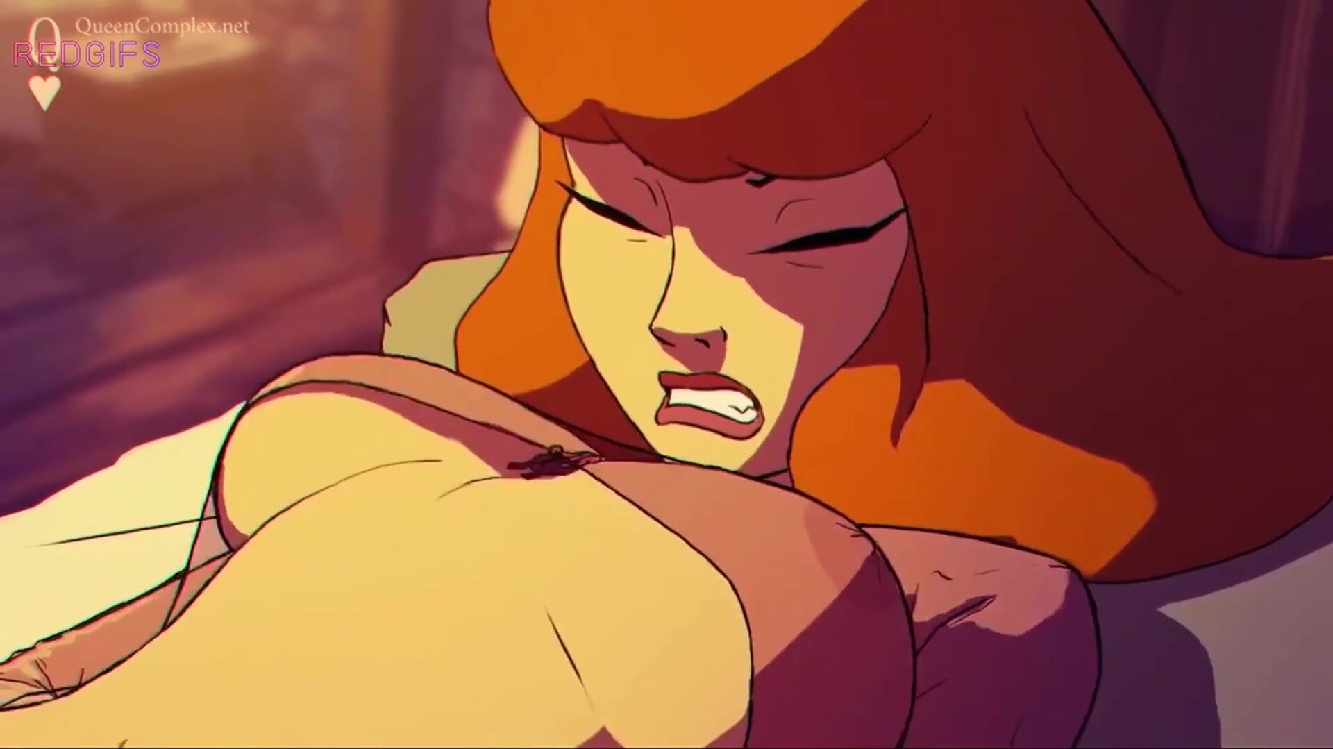 Behind-the-scenes secret QueenComplex