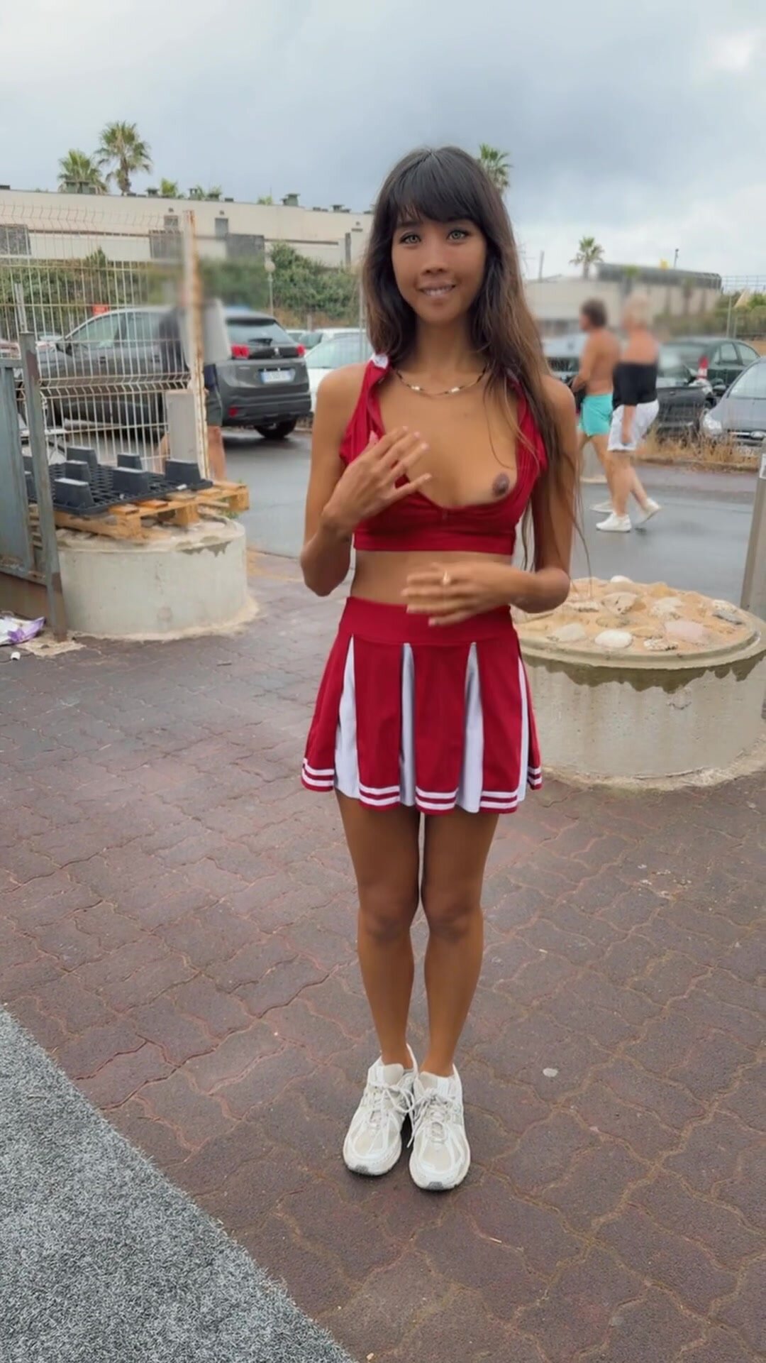 Flaunting season is all year.