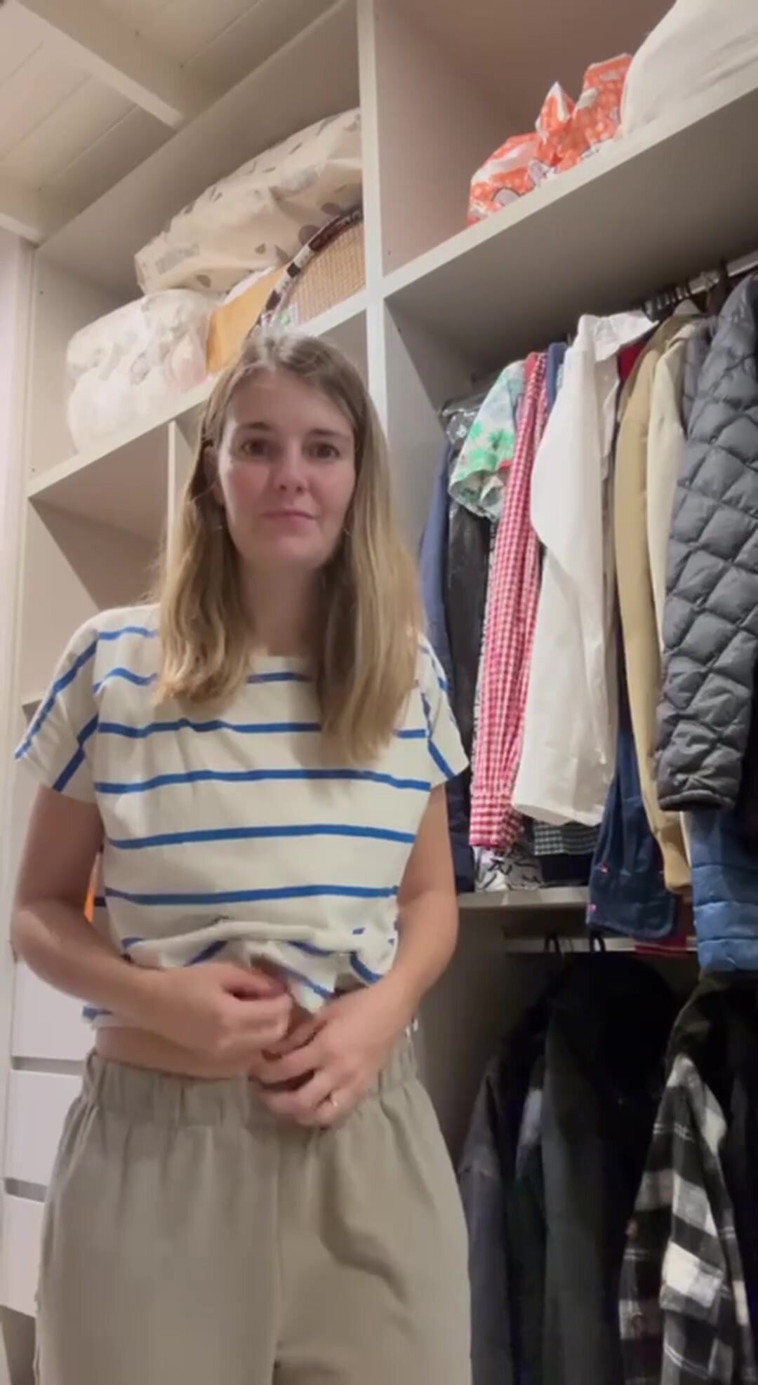 Yes mommy is here again. Kisses for everyone.