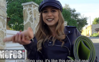 Sexy girl ive met on streets agrees to give me a nice blowjob and ride my cock right there in the public space