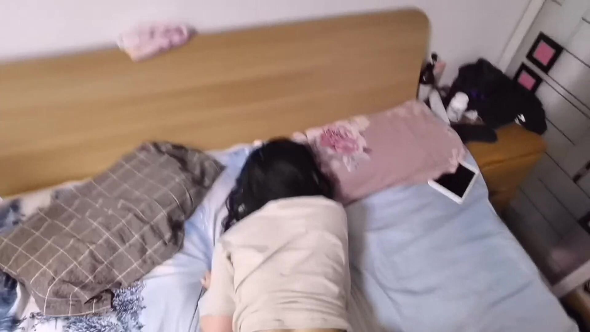 love how tiny she is