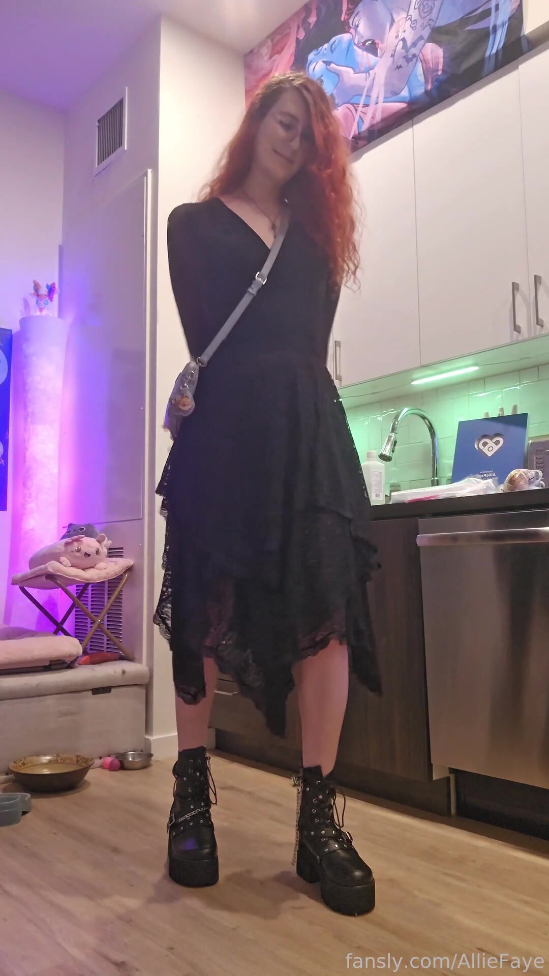 Lift my skirt