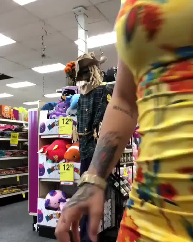 Seducing the Scarecrow