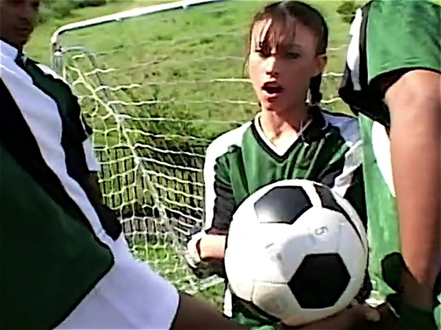 Jayna Oso (2005), Six in Me, saucy soccer coach daughter