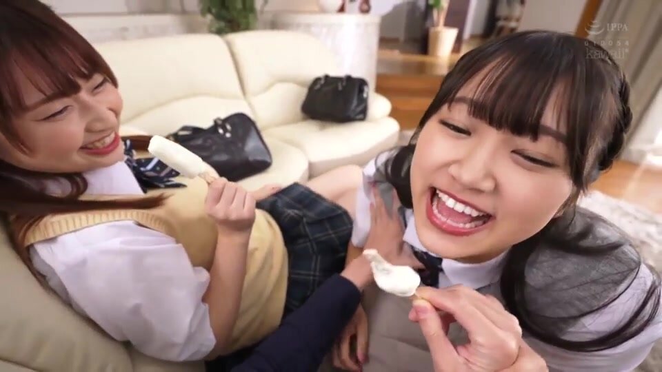 Hana Himesaki & Misono Mizuhara - Stepsister Threesome