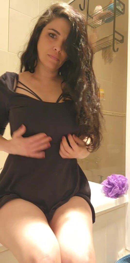 My date stood me up. He misses out on my juices