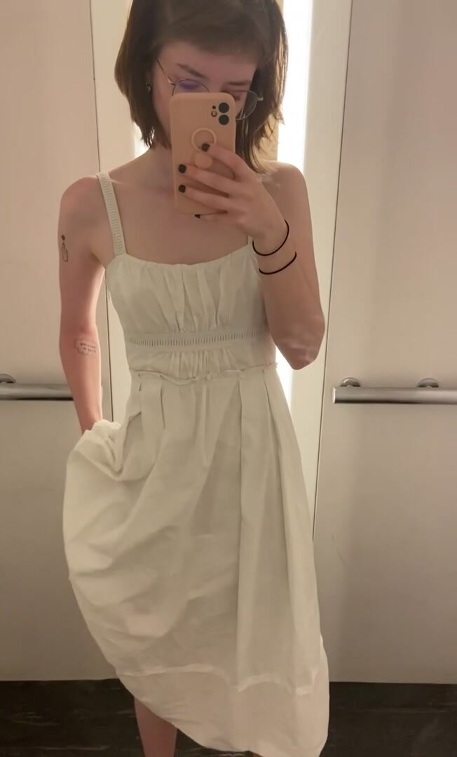 My pussy looks better in the elevator