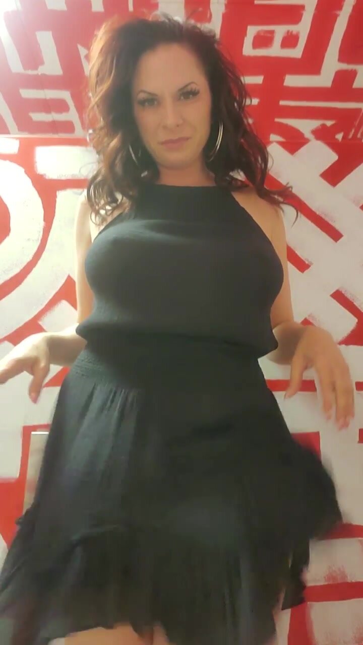 Sexy Milf Loves to flash her Goodies