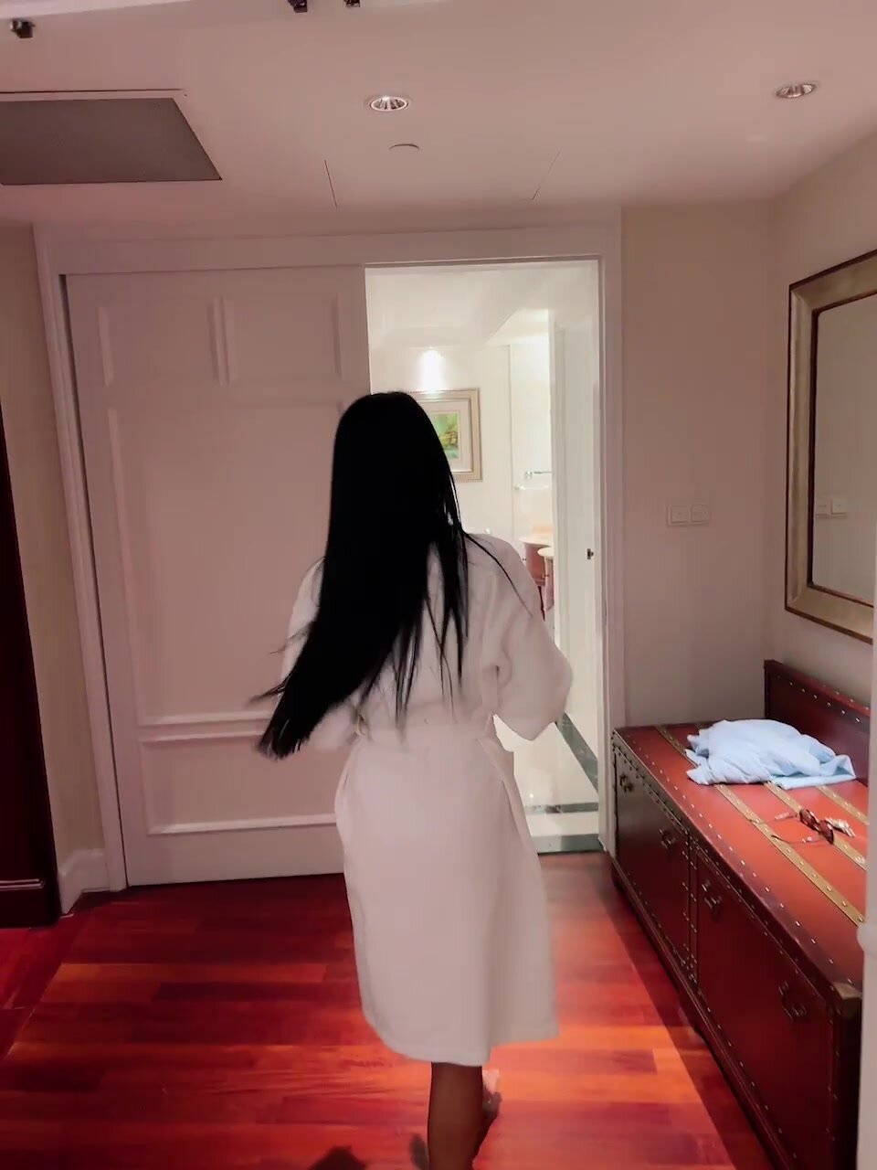 i hope people would want to fuck a 37 year old asian milf like me