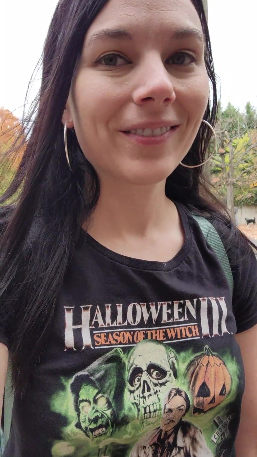 If you take me on a walk, I'll take out my tits