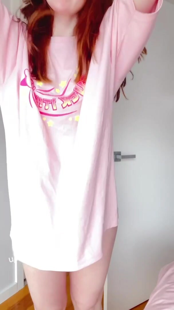 A busty redhead appeared!